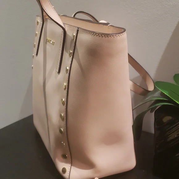 ❣️💫MARK DOWN💫❣️ Michael Kors pink bag - Picture 4 of 15